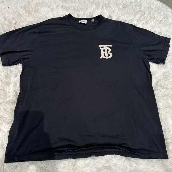 Burberry tshirt - Picture 1 of 4